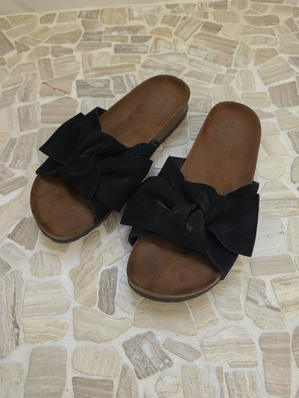 White Mountain Black Bow Slide Sandals for Women